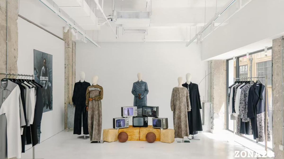 The showroom, press day